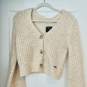 Cropped Abercrombie cardigan